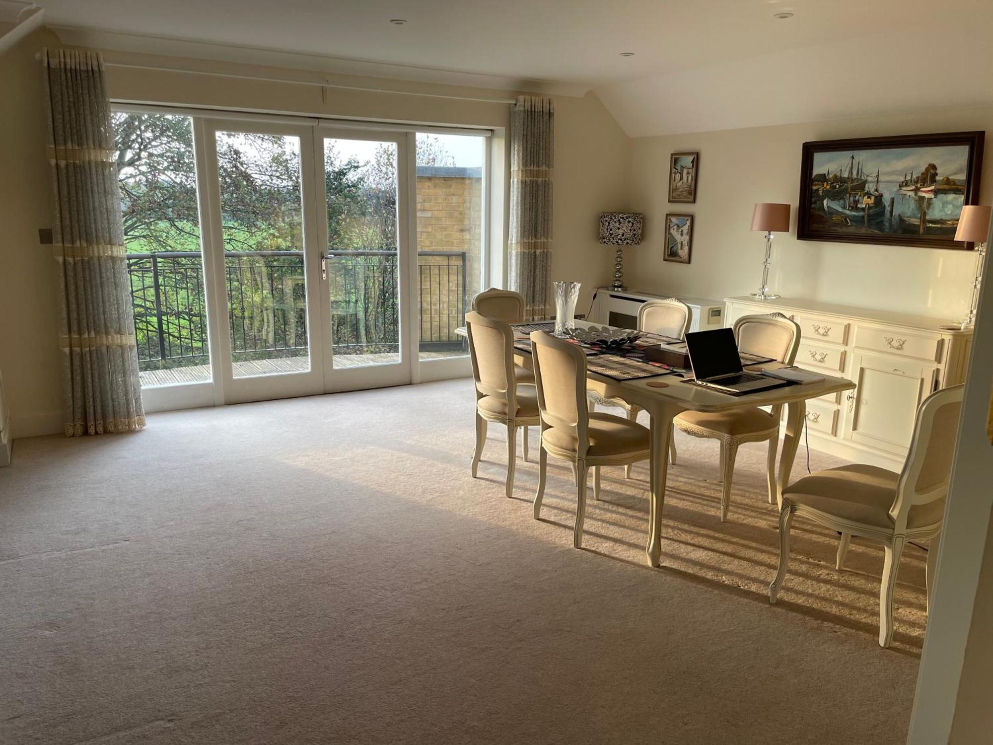 Top Floor En-Suite Double Bedrooms With Great View Of Windsor Castle & Free Parking Extérieur photo